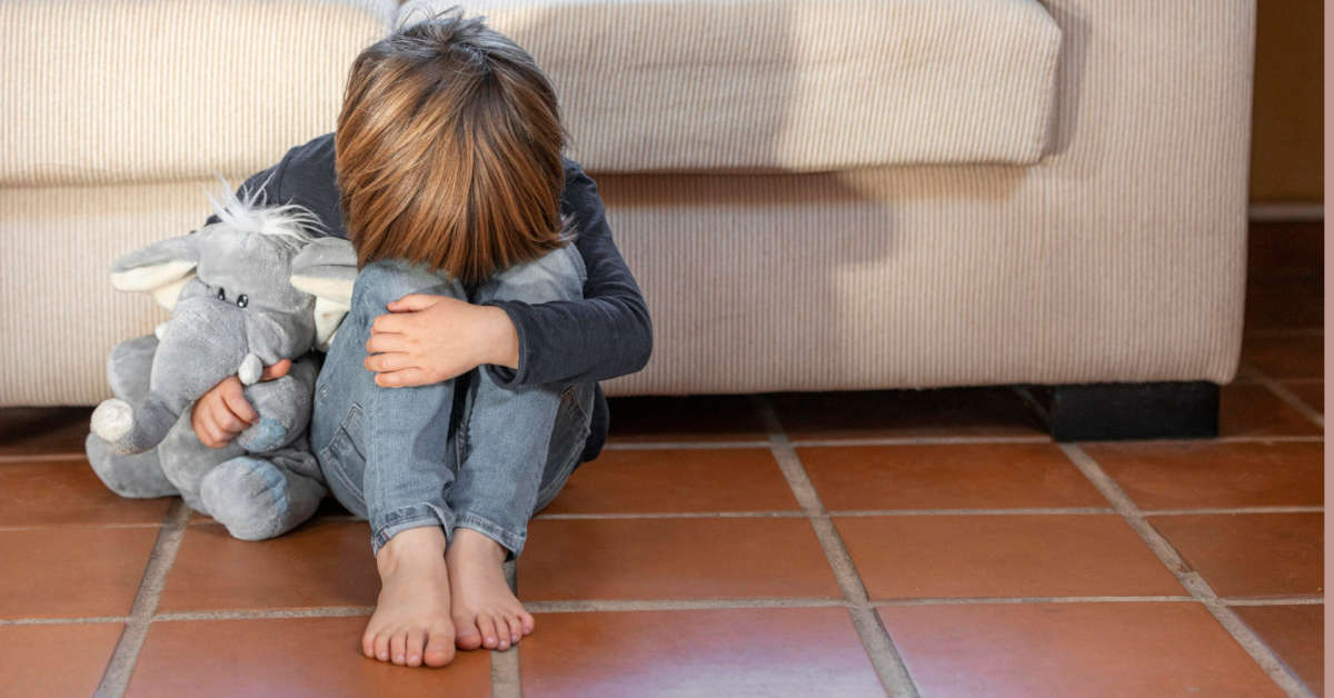 Zastraszanie dziecka przez innego rodzica – gdzie zgłosić?