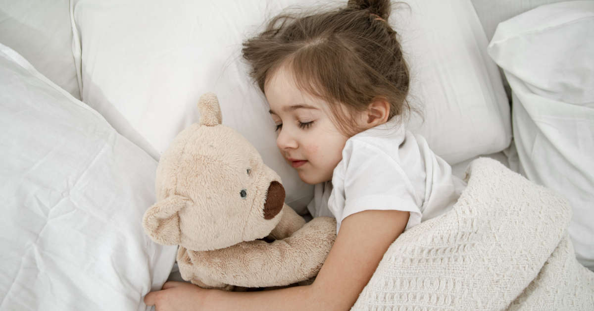 Jak odpieluchować dziecko na noc?