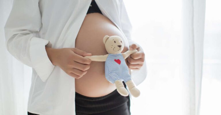 21 tydzień ciąży – jak zmienia się dziecko?