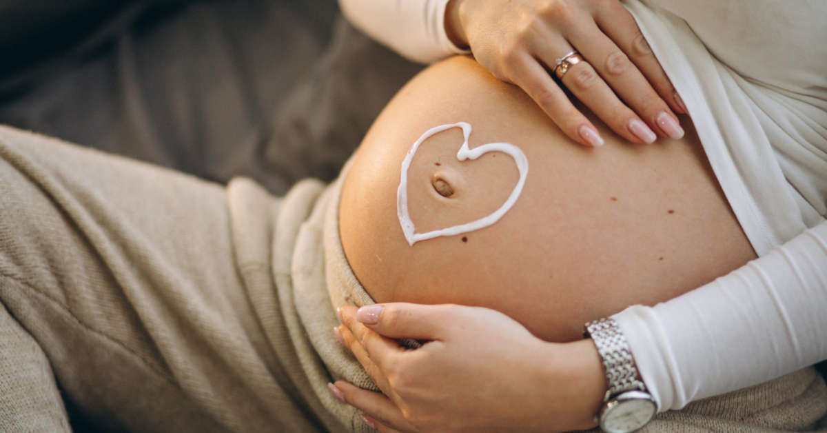 Jak pobudzić ruchy dziecka w brzuchu?