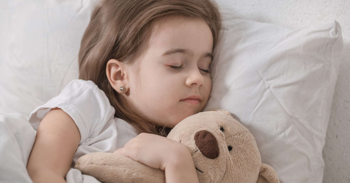 Spanie z otwartą buzią – czy to zdrowe dla dziecka?