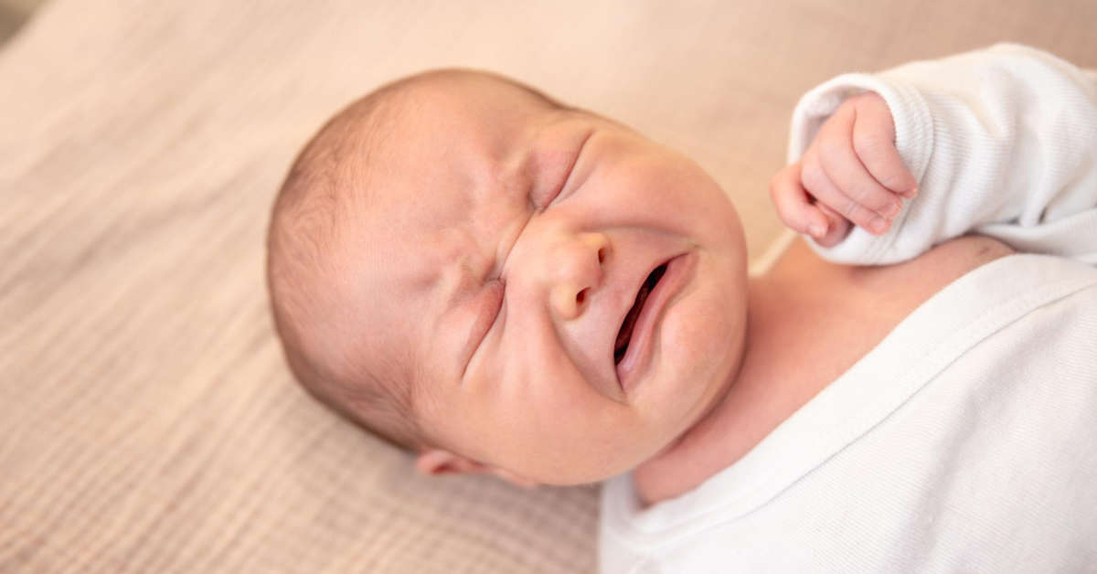 Histeryczny płacz niemowlaka – jak uspokoić maluszka?