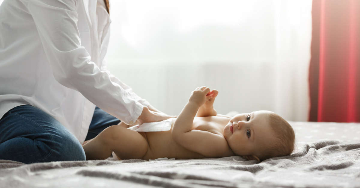 Niemowlę nie robi kupy – kiedy do lekarza?