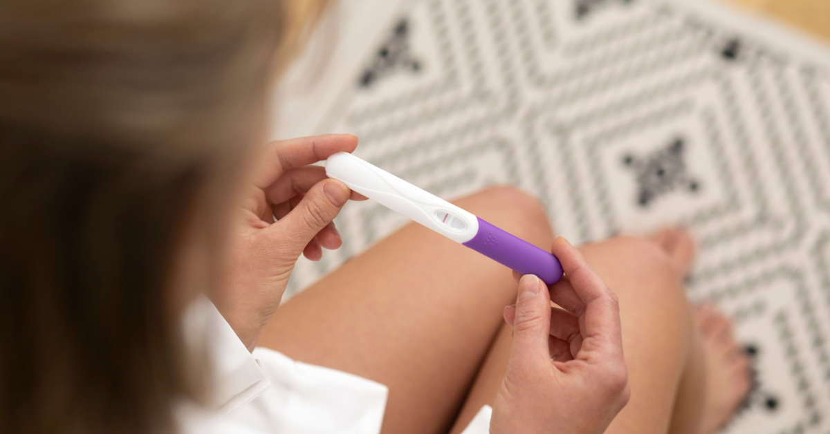 Bardzo wczesne objawy ciąży przed miesiączką – forum, opinie