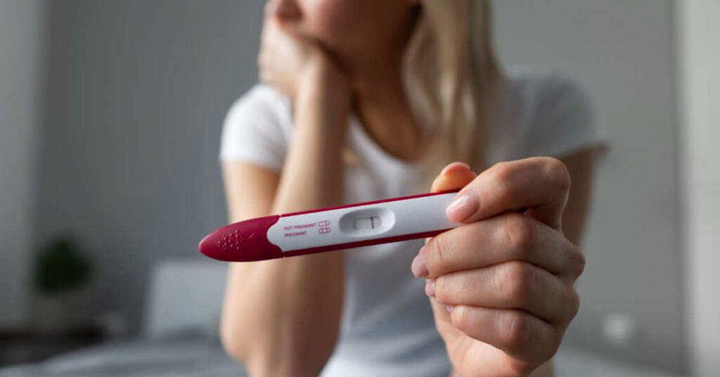 Bardzo blada kreska na teście ciążowym – forum, opinie