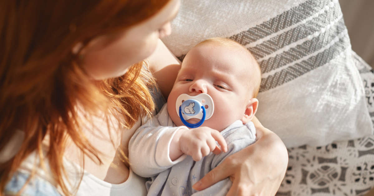 Jaki smoczek dla noworodka wybrać?