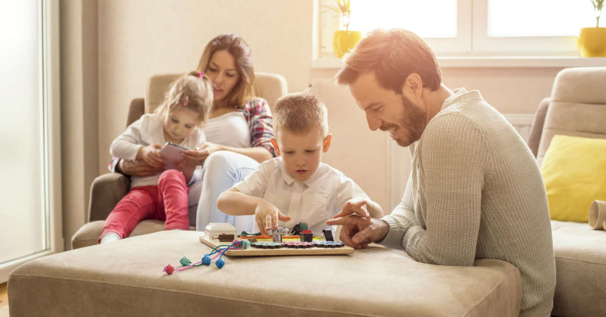 Myślenie przyczynowo-skutkowe u dziecka – jak rozwijać?