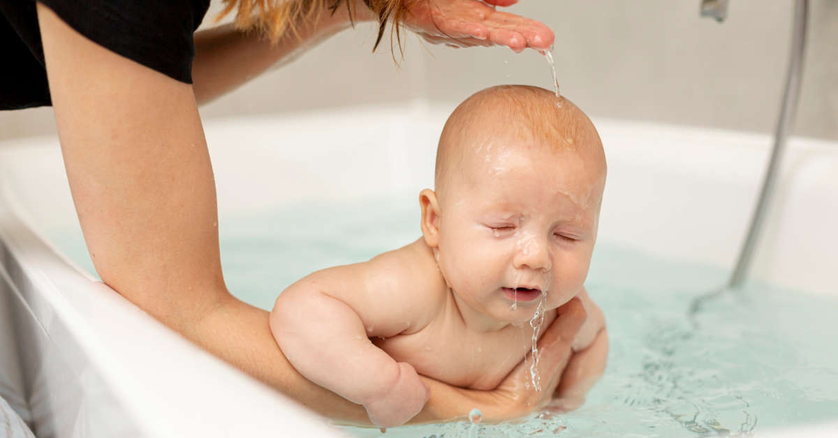W czym kąpać noworodka?