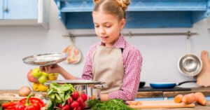 Styczniowa dieta dla dziecka. TOP 10 zimowych posiłków dla maluchów