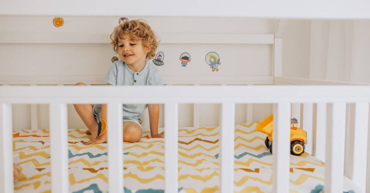Jak zabezpieczyć łóżko żeby dziecko nie spadło?